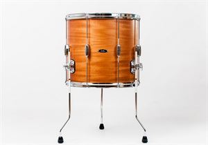 12th & Vine 18x16 ft w/legs