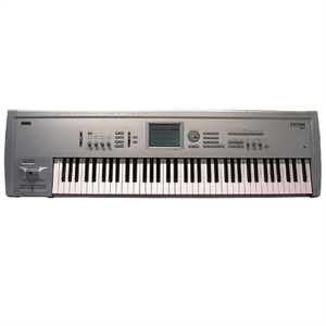 Triton Pro 76-Key Synthesizer (with MOSS-TRI+exp 32MB)